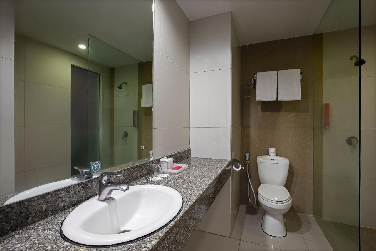 Favehotel Simpang Lima - Semarang Exterior foto