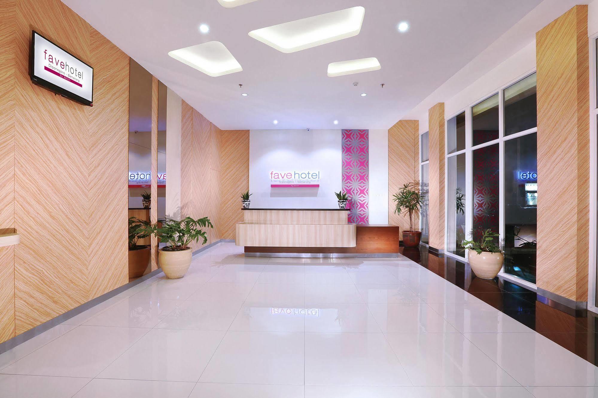 Favehotel Simpang Lima - Semarang Exterior foto
