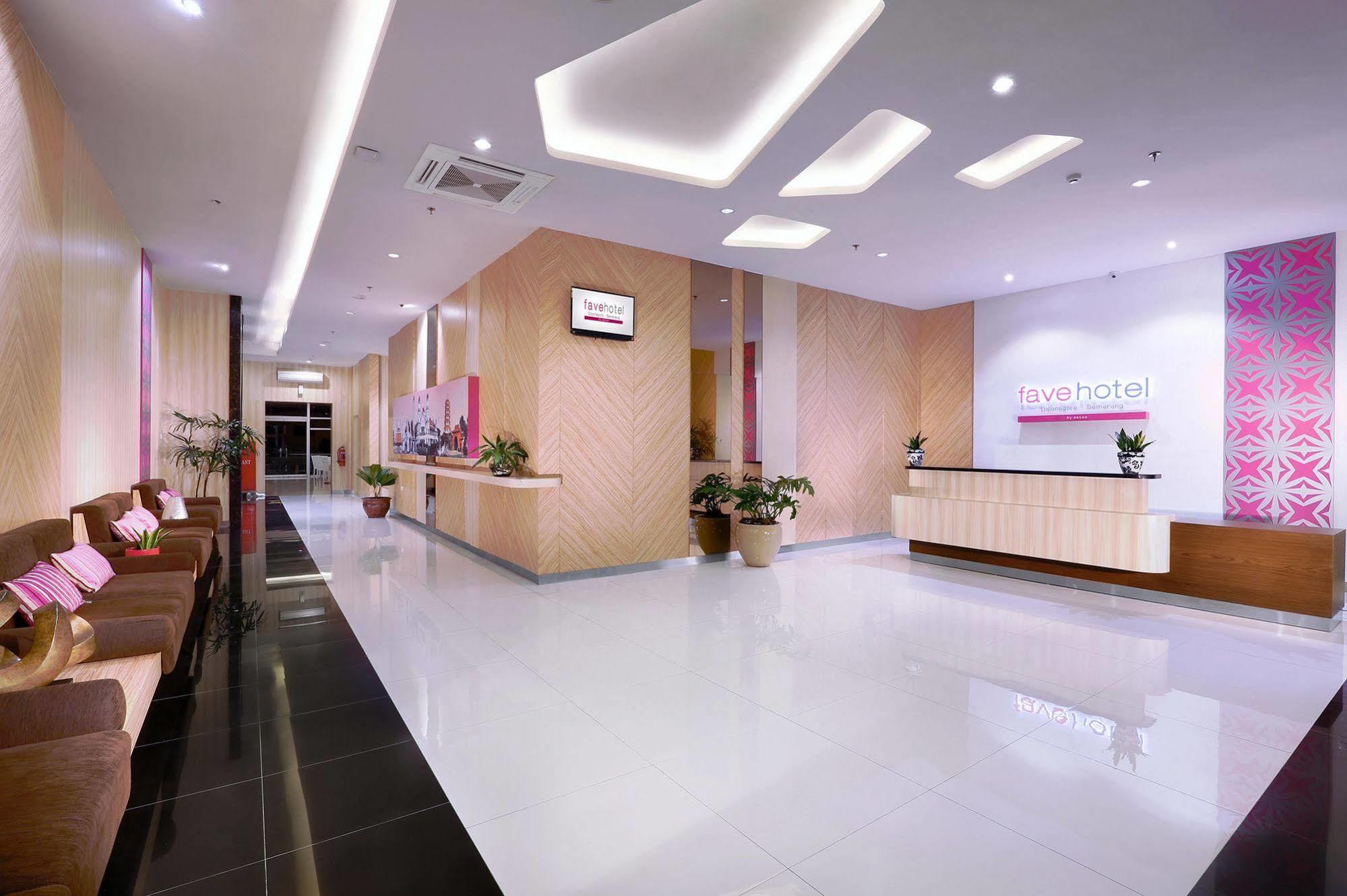 Favehotel Simpang Lima - Semarang Exterior foto